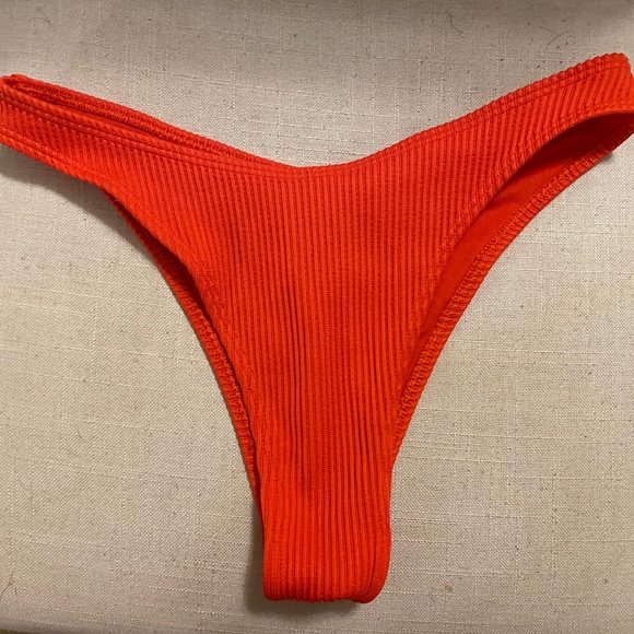Hollister Coral cheeky swim bottoms - Picture 1 of 3